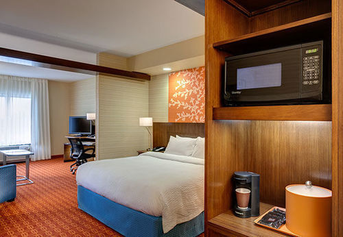 Fairfield Inn & Suites By Marriott Burlington Bagian luar foto